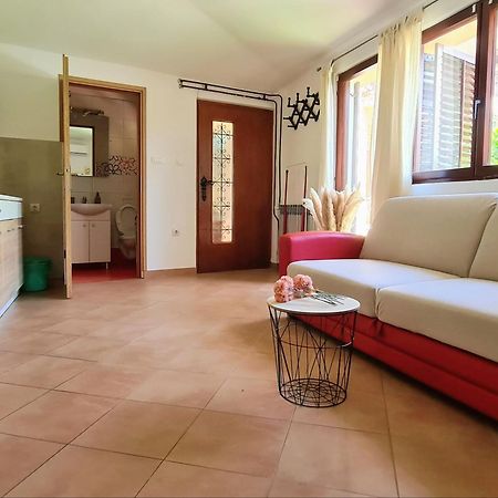 Apartments & Rooms Ivana Rovinj Bilik gambar