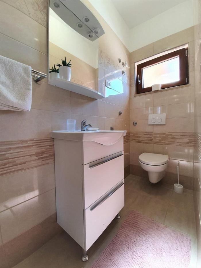 Apartments & Rooms Ivana Rovinj Bilik gambar