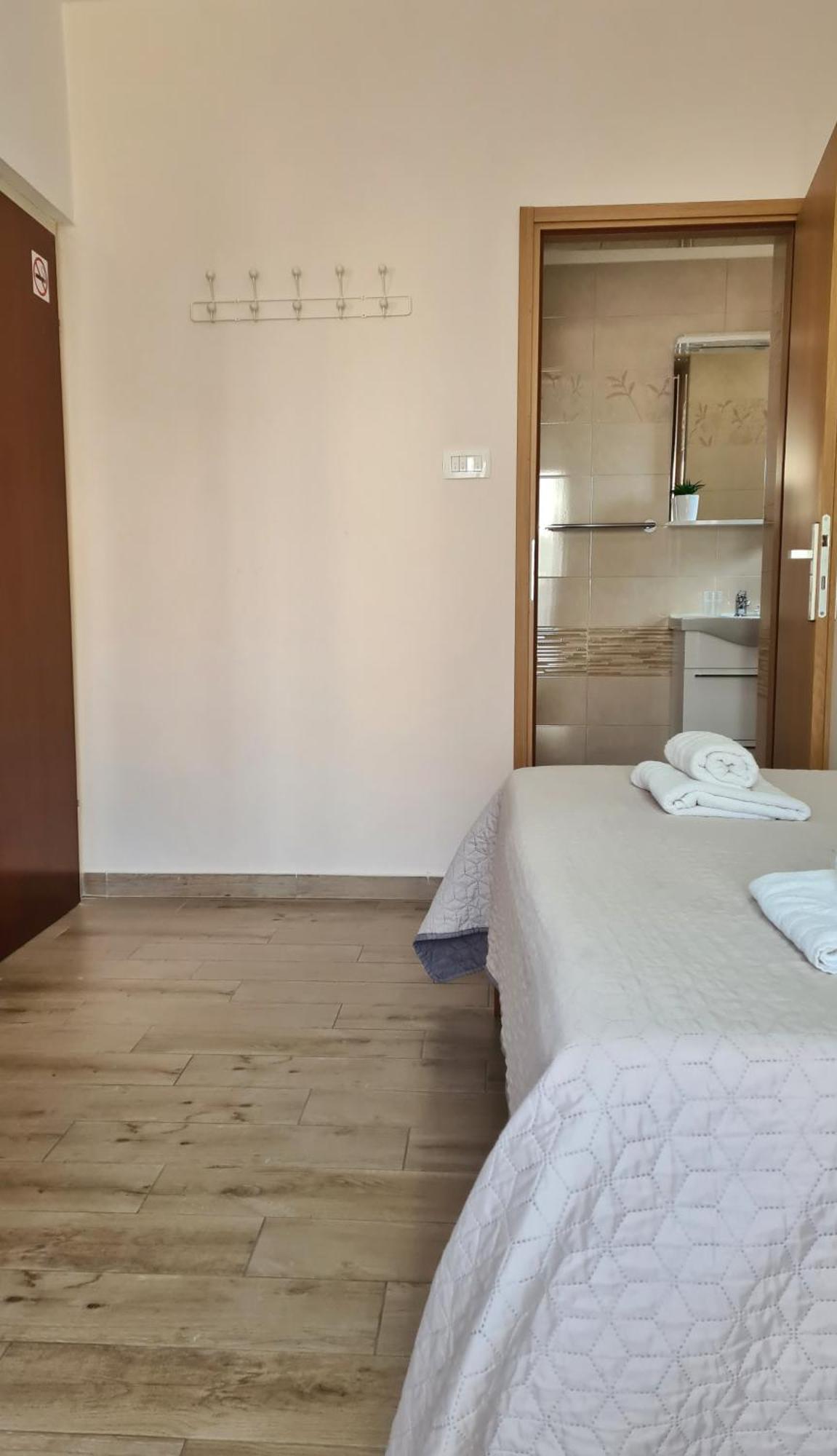 Apartments & Rooms Ivana Rovinj Bilik gambar
