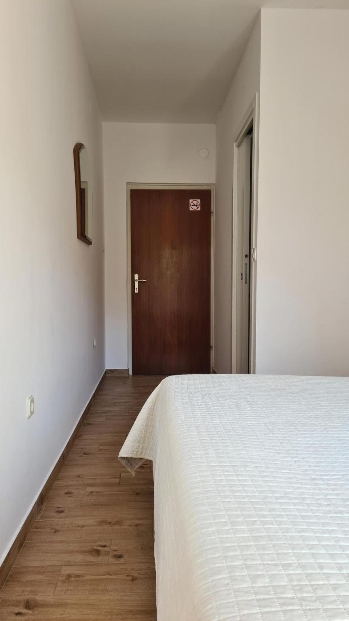 Apartments & Rooms Ivana Rovinj Bilik gambar