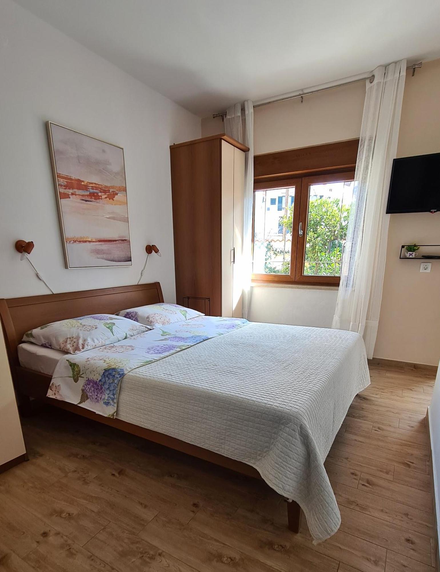 Apartments & Rooms Ivana Rovinj Bilik gambar