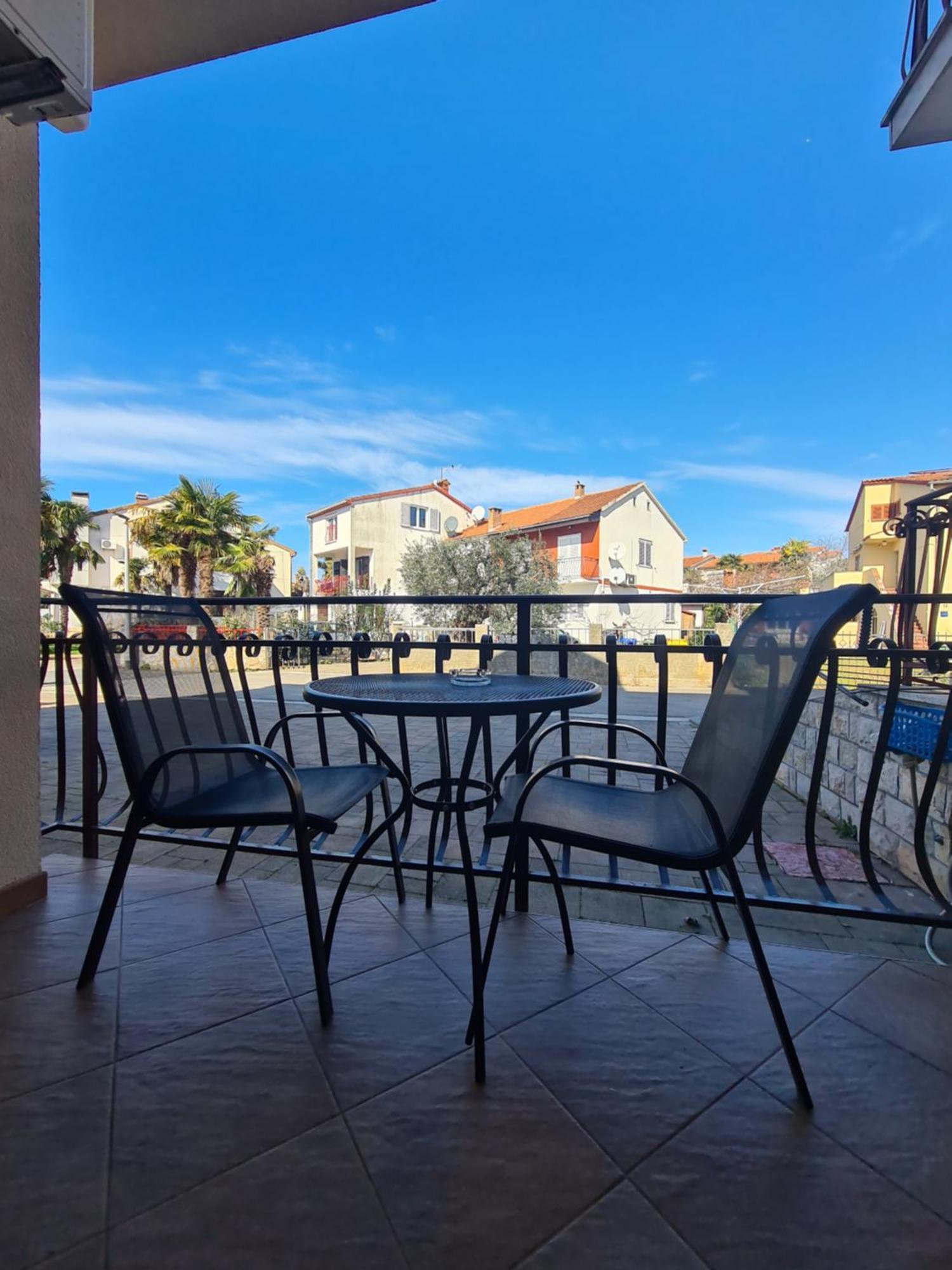 Apartments & Rooms Ivana Rovinj Bilik gambar