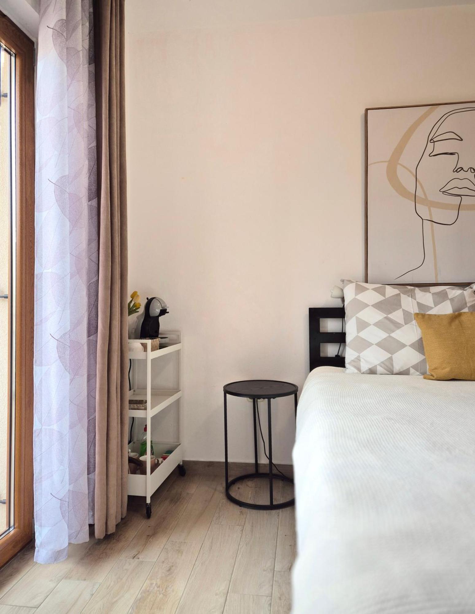 Apartments & Rooms Ivana Rovinj Bilik gambar